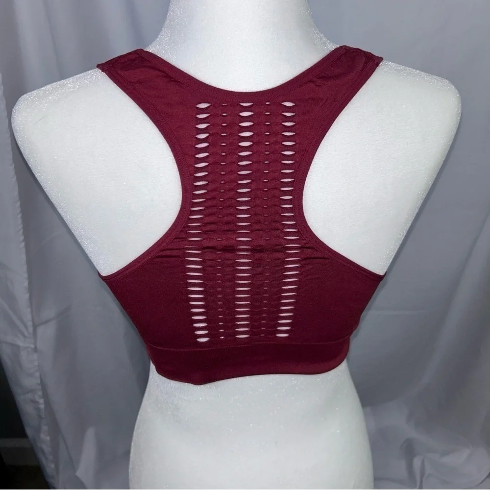 Marika Sports Bra Seamless Dry-Wik Racerback Removeable Cup Sports Bra Mesh Vent